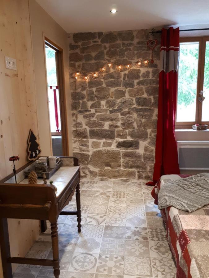 Chambres D Hotes Le Clos Des Vins D Anges Saint-Pierre-des-Champs Екстериор снимка